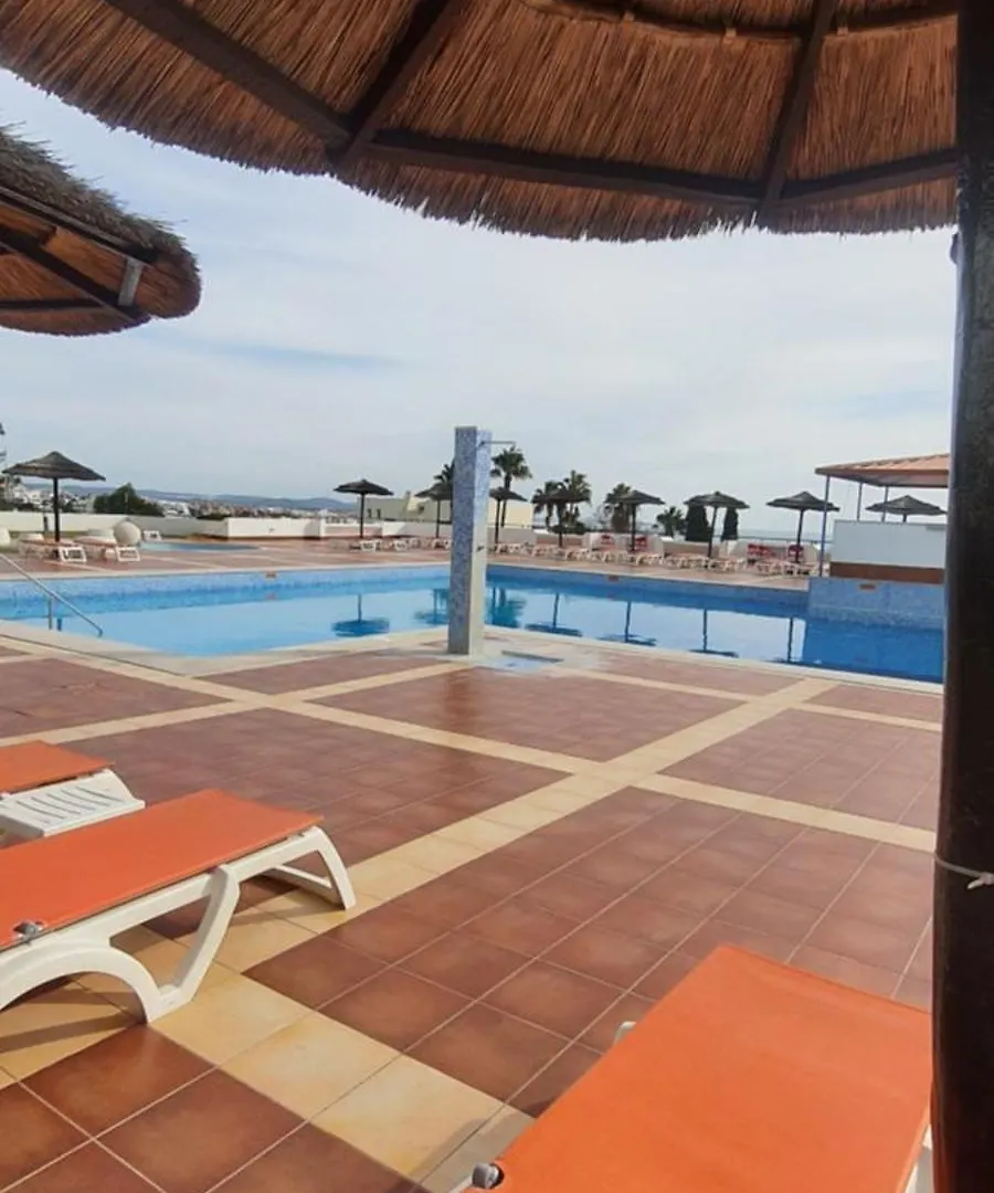 White Studio - Ocean View Albufeira Apartment